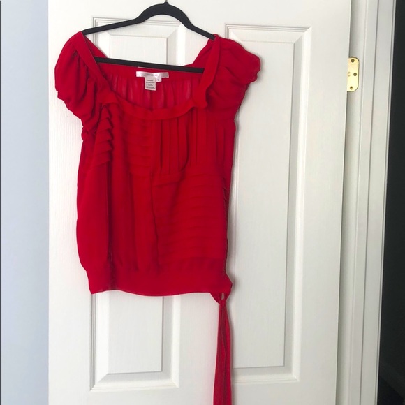 Red top - Picture 1 of 1